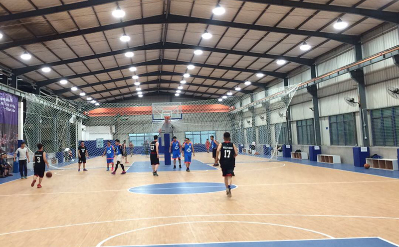 LED UFO High Bay Light 100w used for basketball court in Singapore
