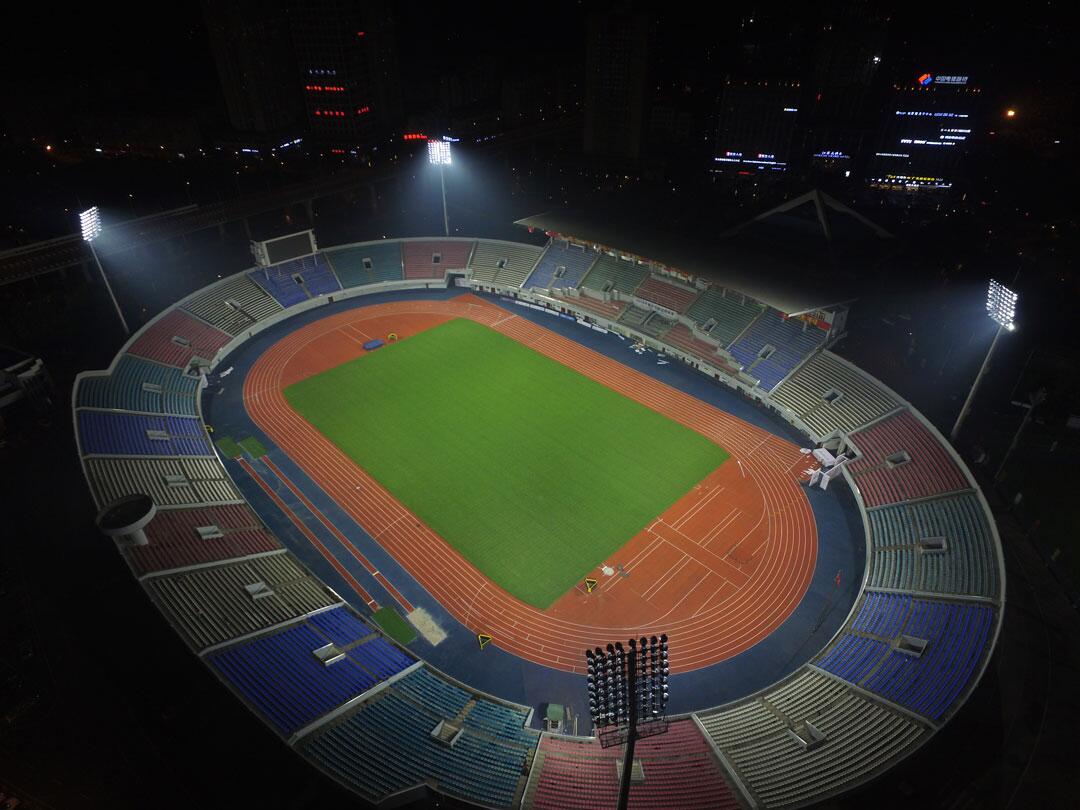 The important role of stadium lights in sports lighting.