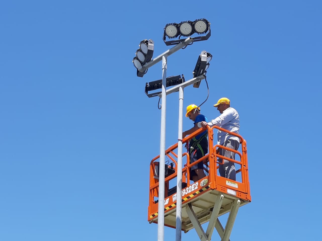 tennis court lighting solution