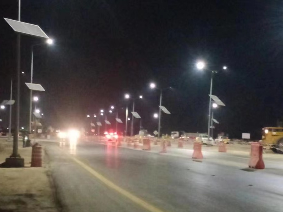 2000pcs 200W Hi-Slim Street Light in MIP-upgrade-Tanajib-Roads-Saudi-Aramco